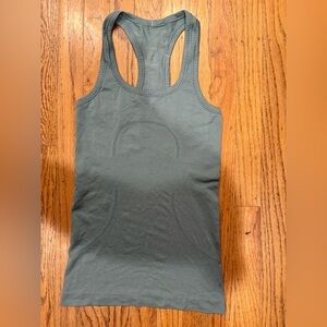 Lululemon X Peloton Swiftly Tech Racerback Tank Color Green Sz 2